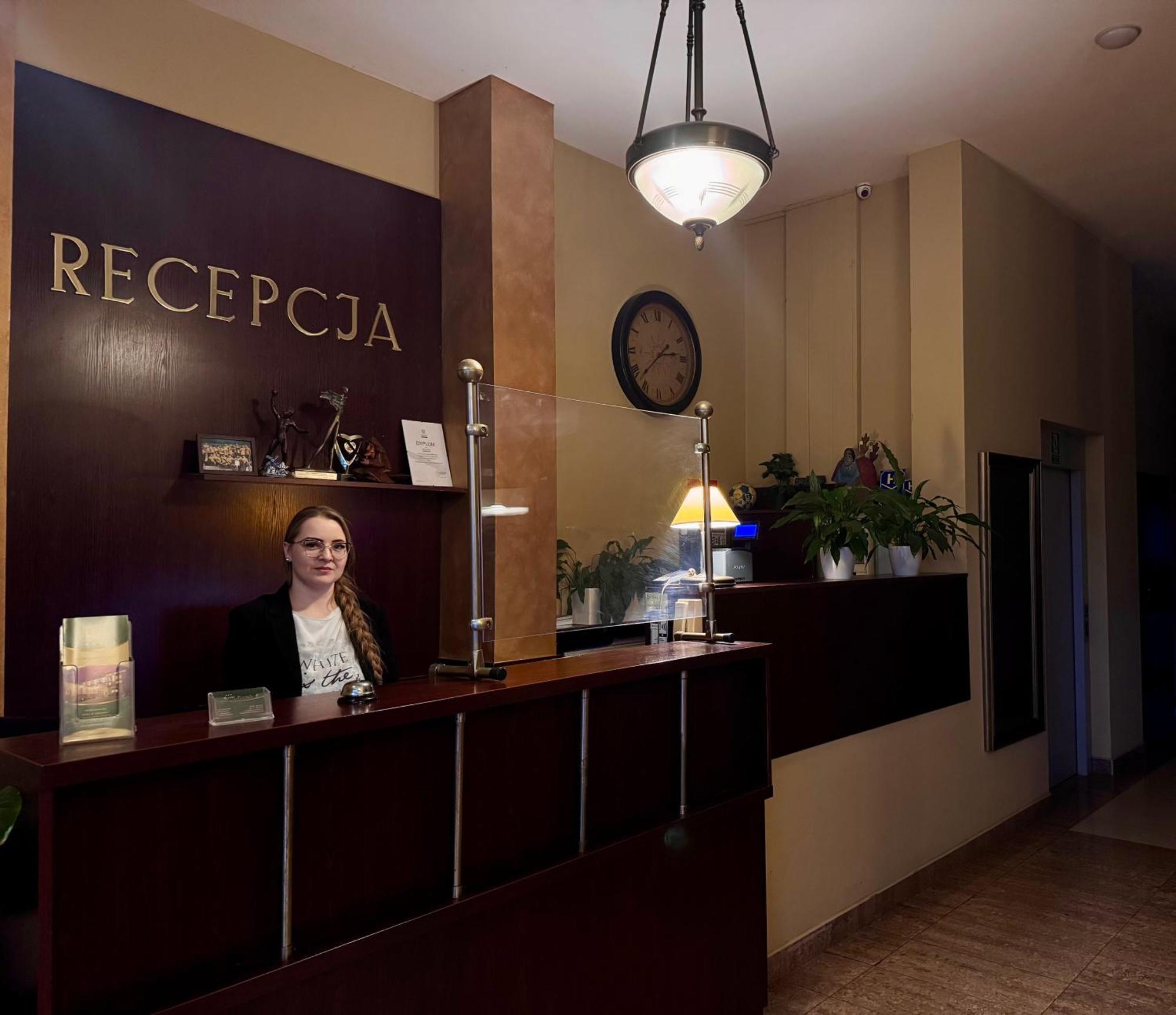 Hotel Kameralny Kielce Bagian luar foto