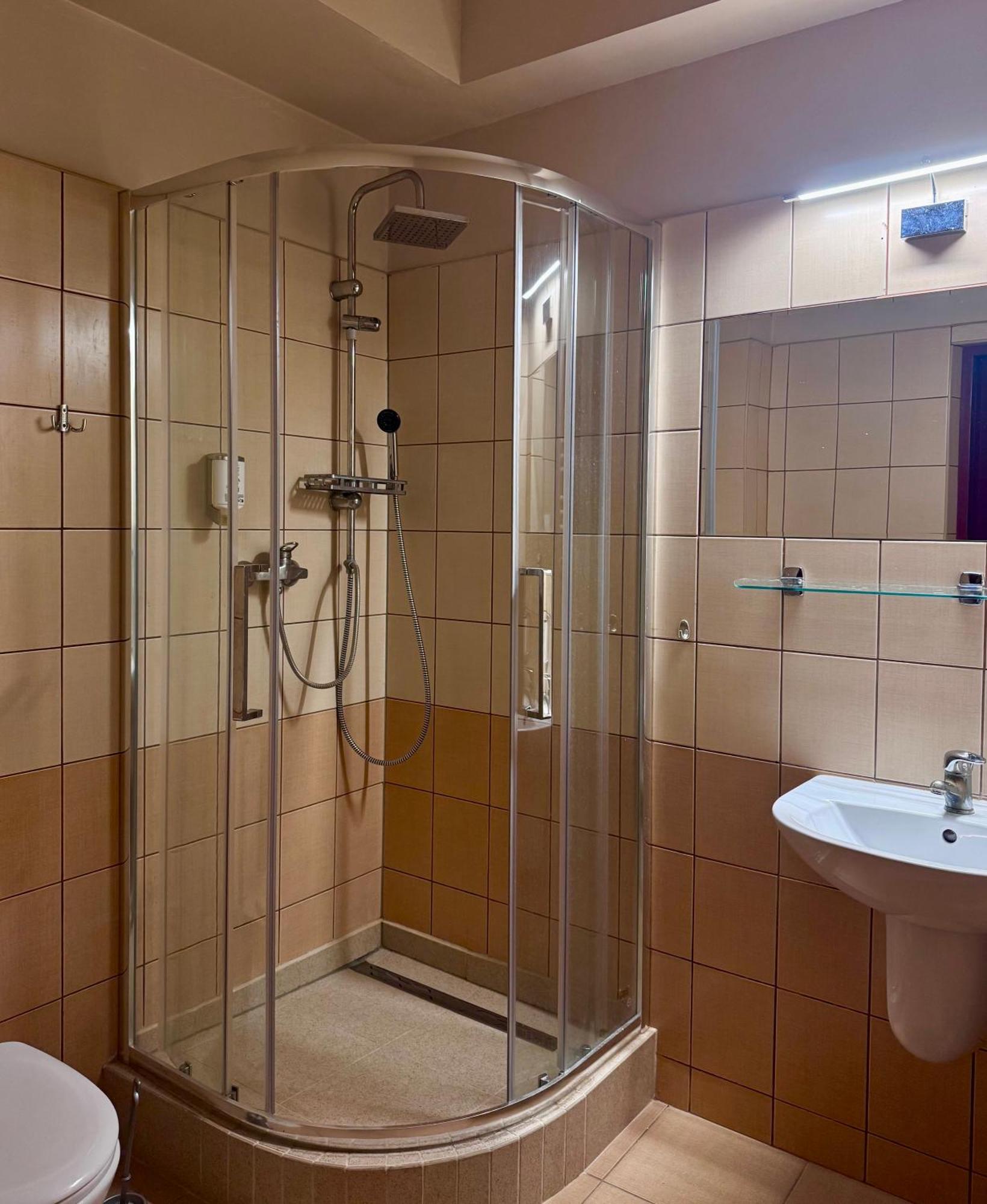 Hotel Kameralny Kielce Bagian luar foto
