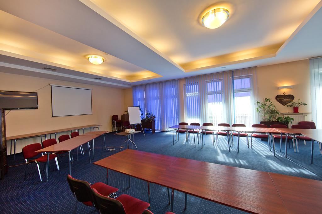 Hotel Kameralny Kielce Bagian luar foto